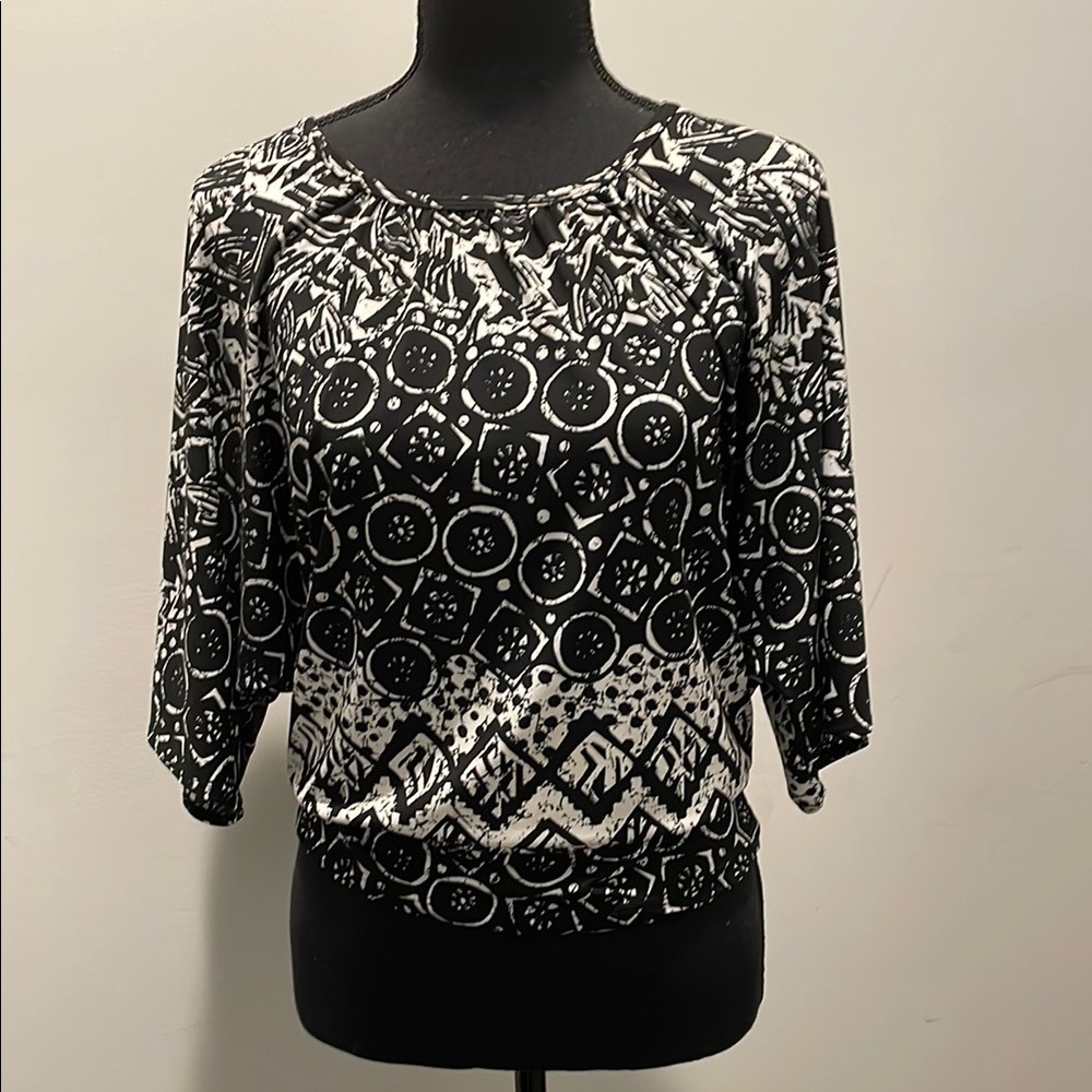 Carole Little Top Women Size S Black White Print Fitted Waist Stretchy Fabric